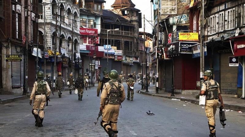 ईद पर जम्मू-कश्मीर में सुरक्षा कड़ी, चप्पे-चप्पे पर नज़र