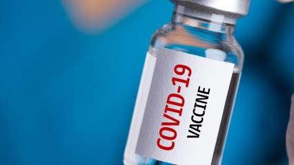 एम्स प्रमुख : कोरोना टीके की तीसरी खुराक़ ज़रूरी
