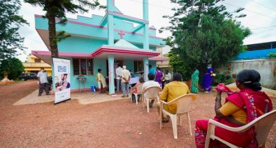 Representative image of villagers awaiting health checkup at a camp in Jangamakote village of Karnataka. Photo: Trinity Care Foundation/Flickr (CC BY-NC-ND 2.0)