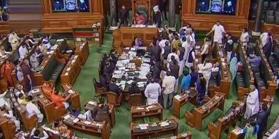 Opposition members protest in Lok Sabha on Monday, March 2, 2020. Photo: LSTV/PTI