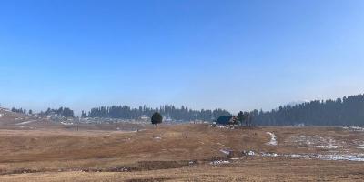 A prolonged spell of dry weather has hit winter sports activities in Gulmarg which used to be covered under a white blanket at this time of the year. Photo: By special arrangement.