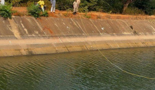 Vijayapura: Mother jumps into canal with four children