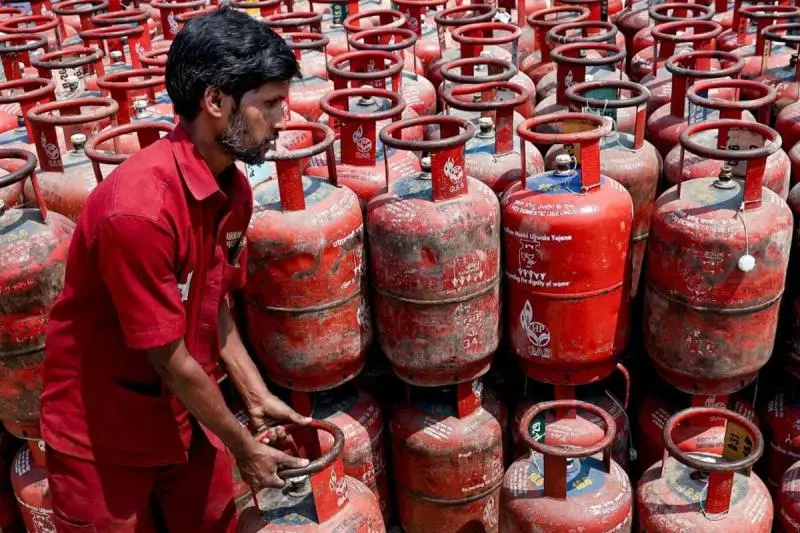 জ্বালানি সংকটে ভারত কি বিপদে, ৬০ দিনের জোগান নিয়ে বড় আপডেট দিল কেন্দ্র জ্বালানি সংকটে ভারত কি বিপদে, ৬০ দিনের জোগান নিয়ে বড় আপডেট দিল কেন্দ্র