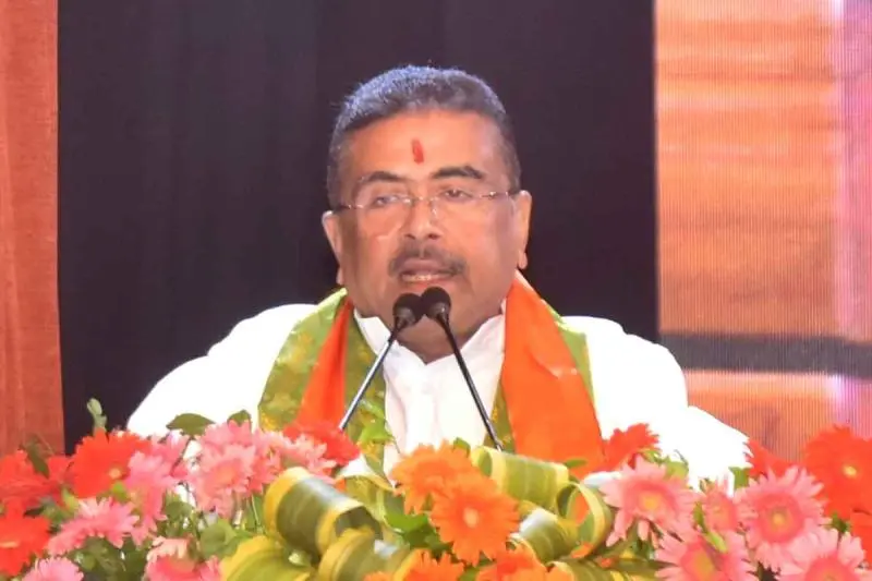‘তুষ্টিকরণের বেড়াজাল ভেঙেছে বাংলা!’ সনাতনী অনুষ্ঠানে হুঙ্কার মুখ্যমন্ত্রীর ‘তুষ্টিকরণের বেড়াজাল ভেঙেছে বাংলা!’ সনাতনী অনুষ্ঠানে হুঙ্কার মুখ্যমন্ত্রীর